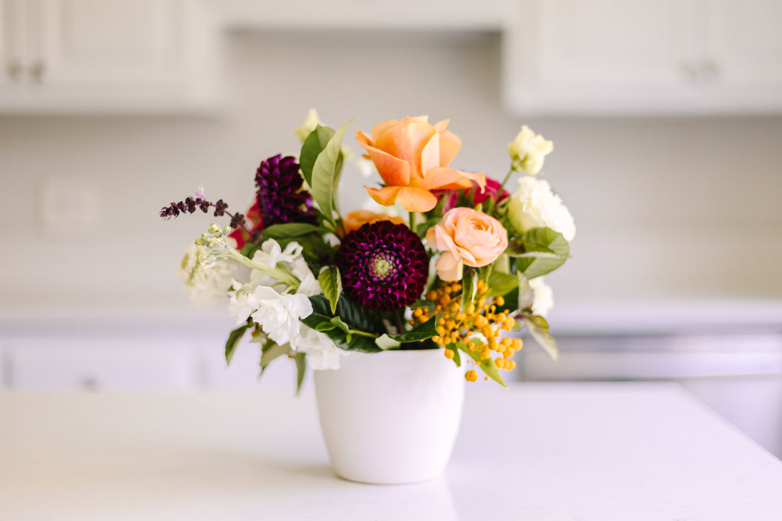 How to Use Festive Florals for Thanksgiving and the Holiday Season